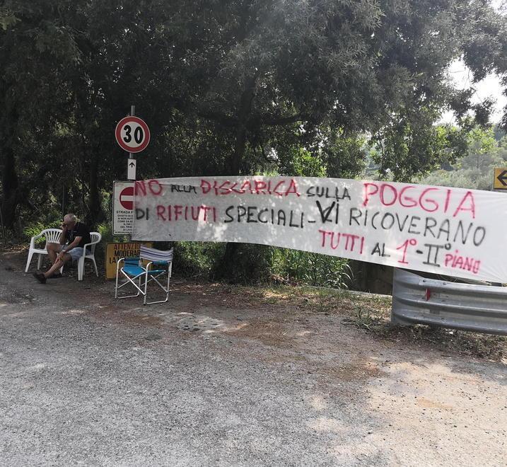Limoncino, viaggio alla discarica deserta, ma il Comune attende novità da Firenze 