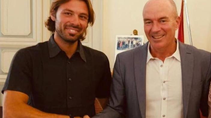 Salvò una ragazza in Calignaia riceve il grazie del sindaco