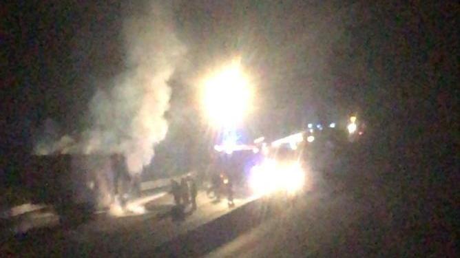 Fiamme e paura in Fi-Pi-Li per l’incendio di un camion