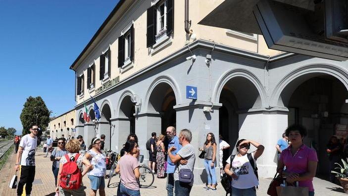 «Gli hanno urlato “dove vai?” ma non si è spostato in tempo»