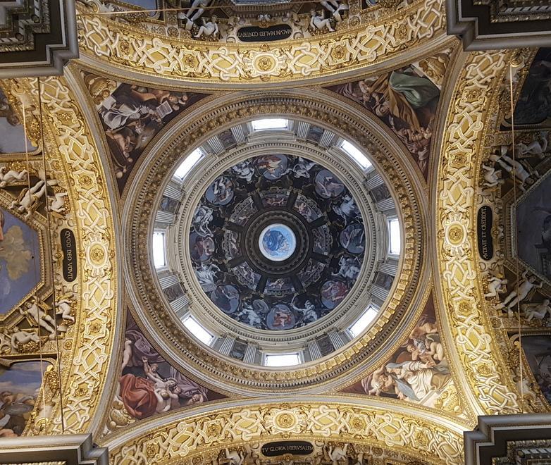 Ecco come è cambiata la luce della Ghiara, ora si pensa all’illuminazione esterna 