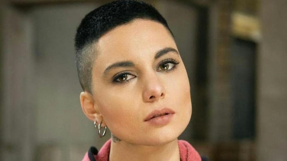 Serata in musica con Giordana Angi domani in piazza dei Cavalieri