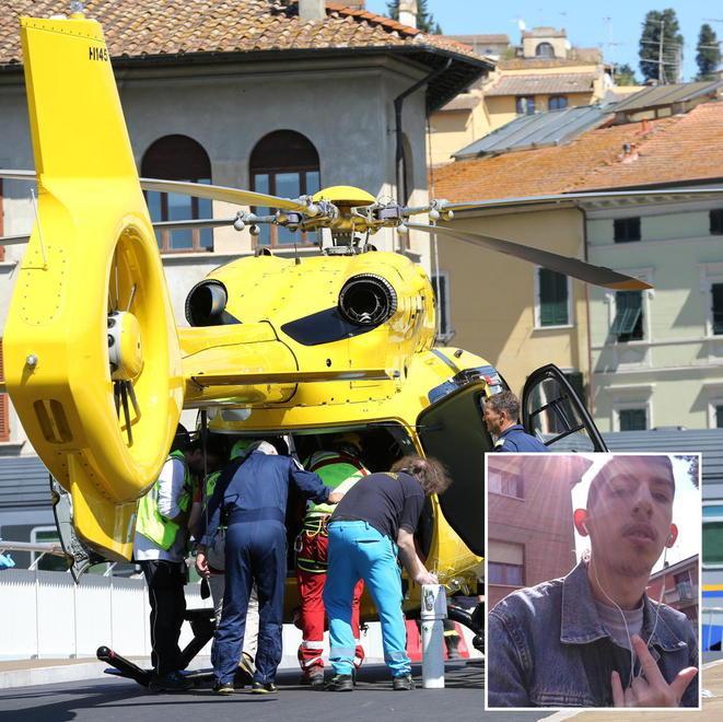 È morto il ventenne travolto dal treno Il sindaco: «Dramma che colpisce tutti» 