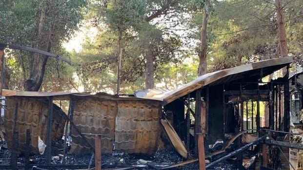 Bungalow a fuoco nel camping, danni per 80mila euro