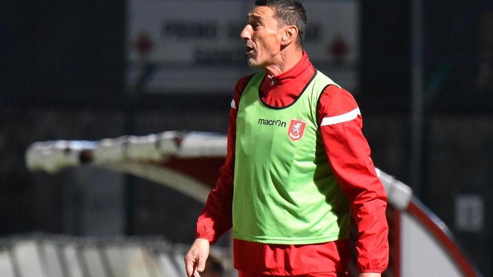 Esordio a Bibbona contro l’Urbino Taccola per il Cecina di Miano