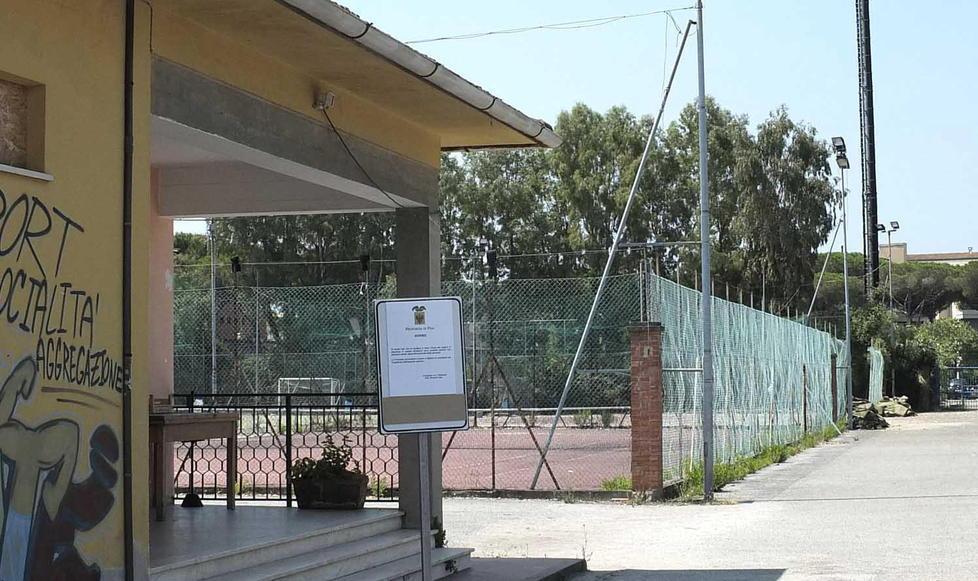 Il market della droga alla stazione del trammino