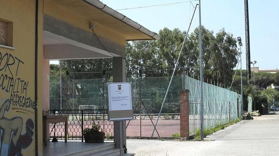 Il market della droga alla stazione del trammino