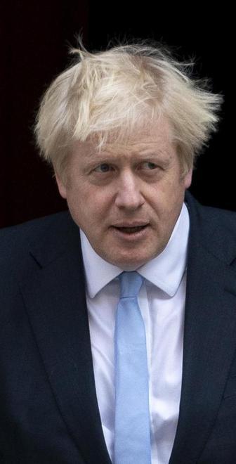 Nuovi ostacoli per Boris che però va avanti “facendo finta di nulla” 