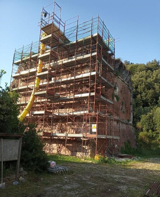 Partiti i lavori per recuperare la Torre Medicea sull’Aurelia 