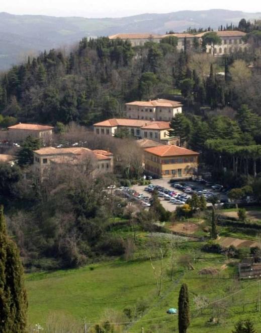 Dirigenti Asl presenti al consiglio comunale sul futuro dell’ospedale