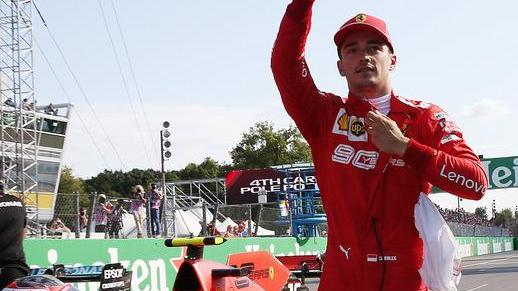 Gli avversari si marcano a vicenda E Leclerc piazza la pole position