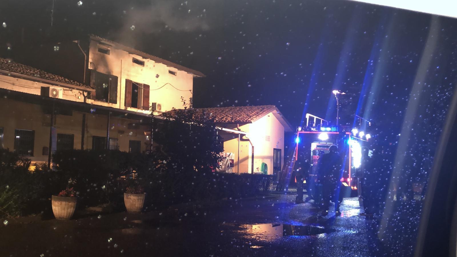 Carpi. Incendio al circolo Arcobaleno di S. Croce