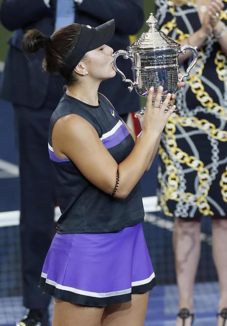 Bianca Andreescu abbatte la Williams: è la prima canadese a vincere uno Slam 