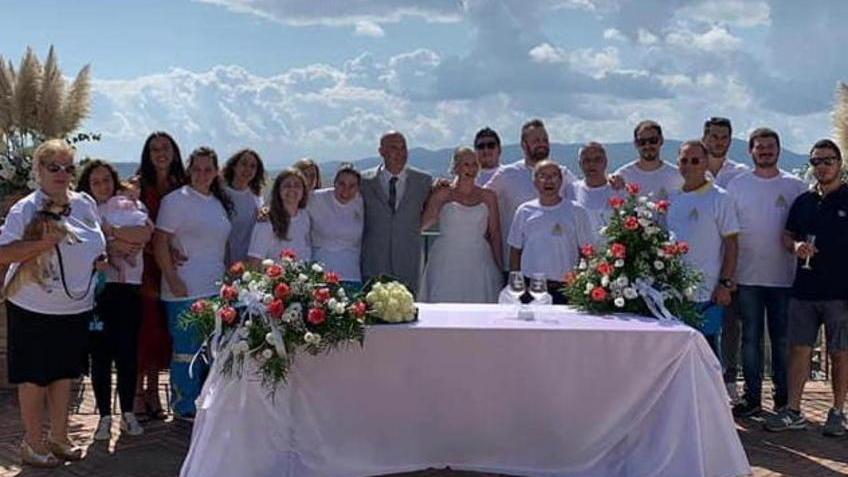La festa sulla terrazza della Misericordia a Terricciola