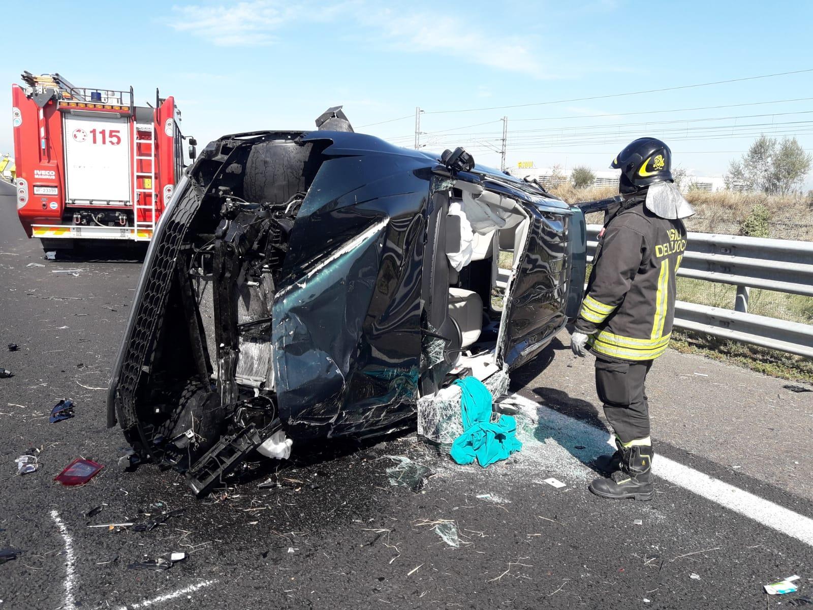 Una delle auto coinvolte nel grave incidente in A1