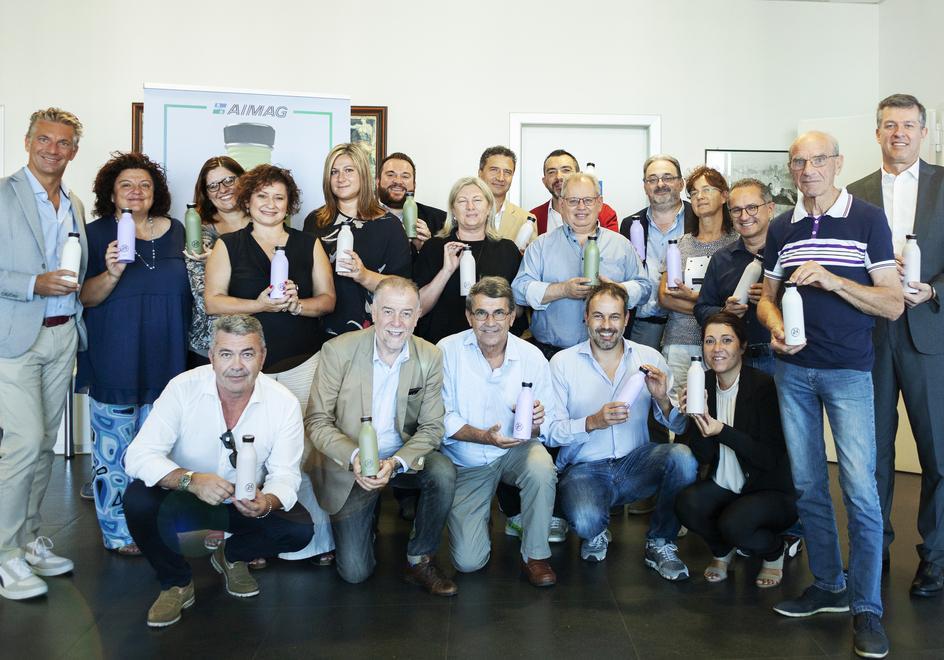 Carpi, più di 25 mila borracce nelle scuole e nei Comuni 