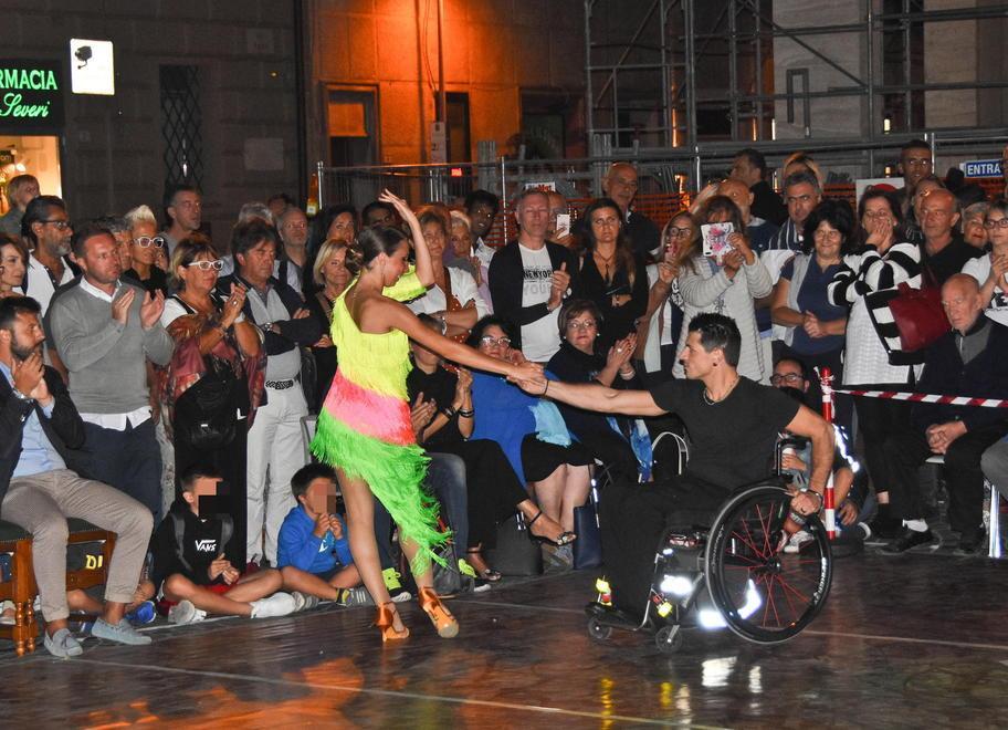 Gabriele Lattanzi balla con Sofia Galoppi (foto Agenzia Bf)