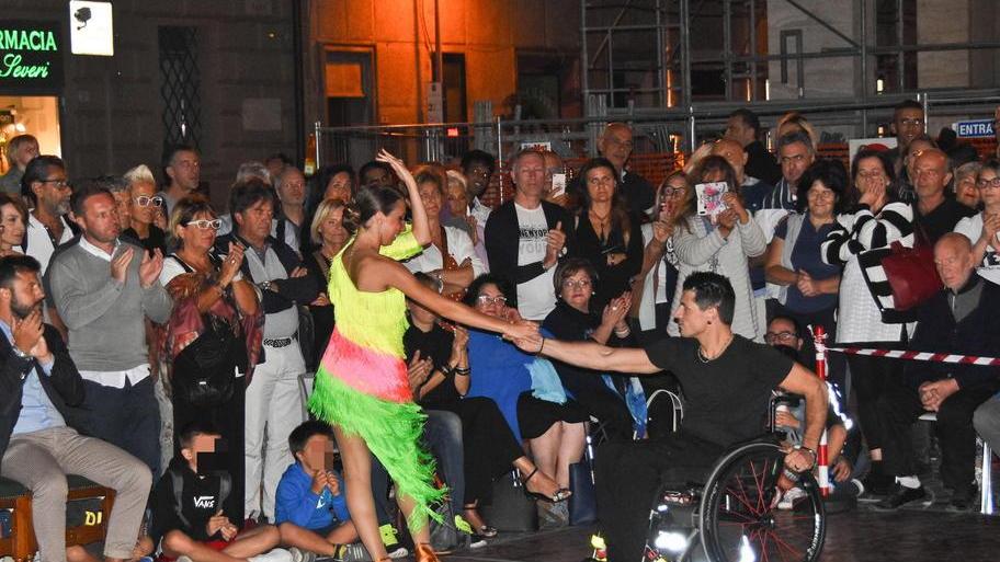 Gabriele Lattanzi balla con Sofia Galoppi (foto Agenzia Bf)