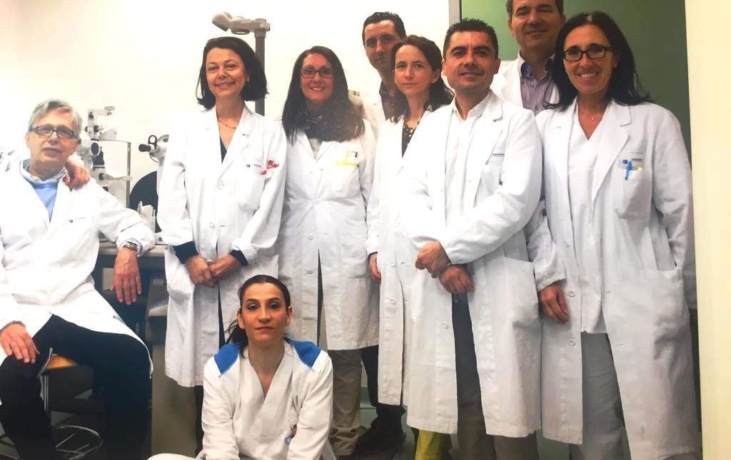 L'équipe di oculistica dell'ospedale Santo Stefano di Prato