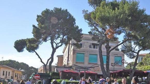 La “piazzetta” di Castiglioncello diventa pedonale: disagi per 6 mesi