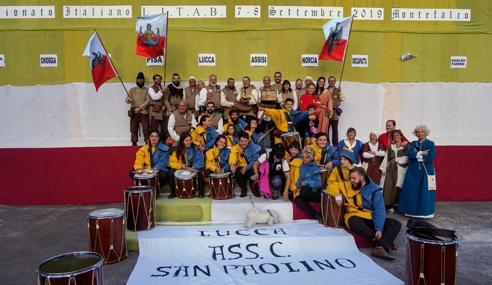 Contrade San Paolino campioni italiani a squadre della balestra antica 