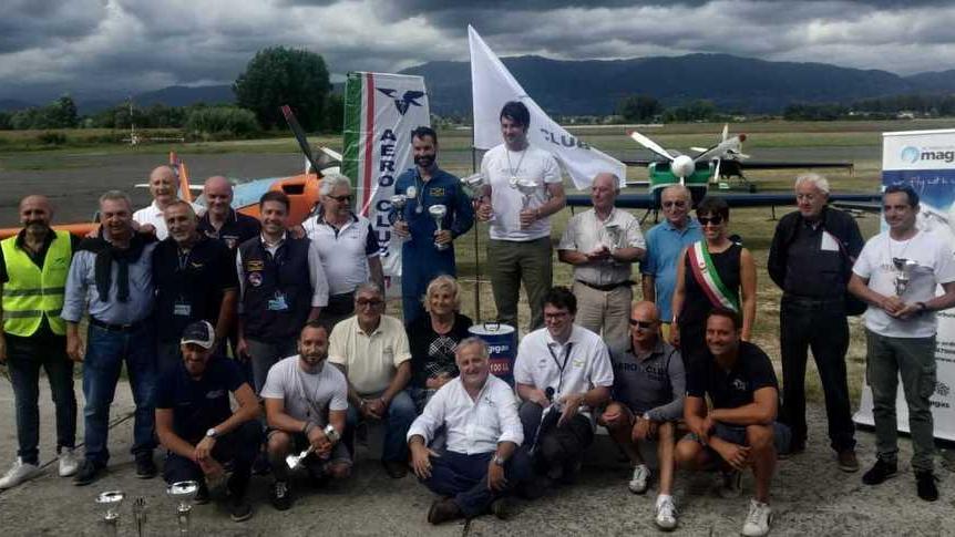Acrobazie aeree Premiati i vincitori a Tassignano