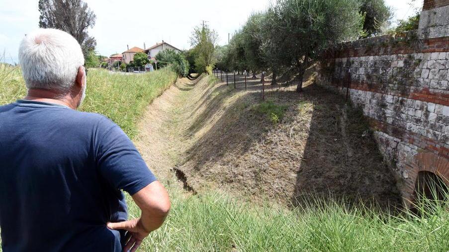 Ex Diversivo ripulito «Ma si sono dimenticati i canali di scolo»