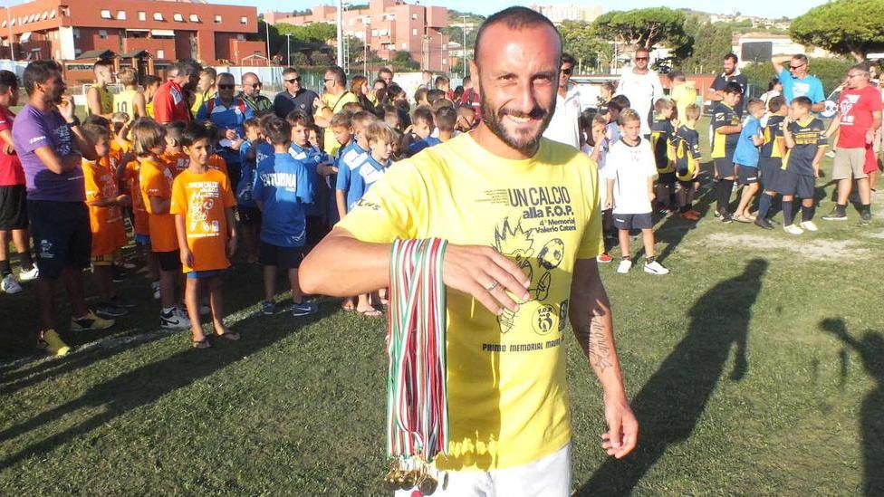 “Un calcio alla Fop” con il capitano Luci e tanti piccoli calciatori in campo per solidarietà
