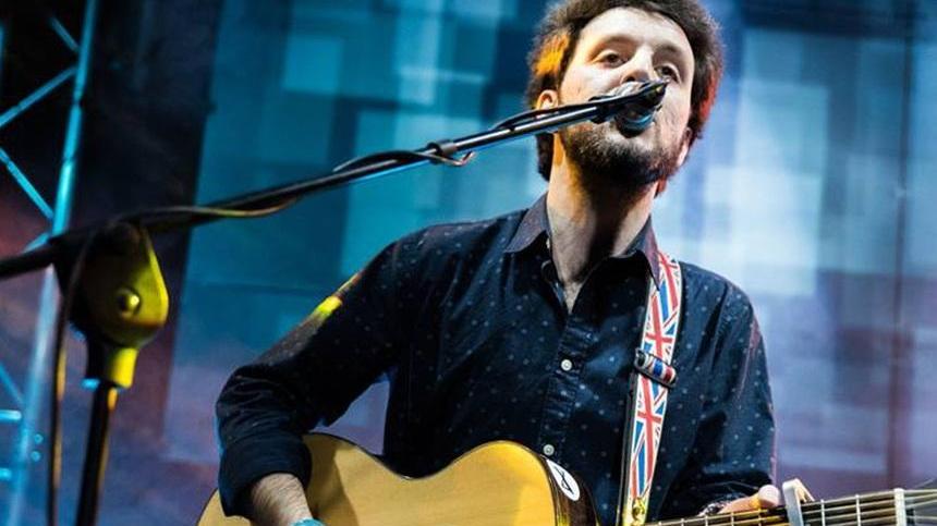 Bandabardò e Andrea Brunini giovedì in piazza dei Cavalieri