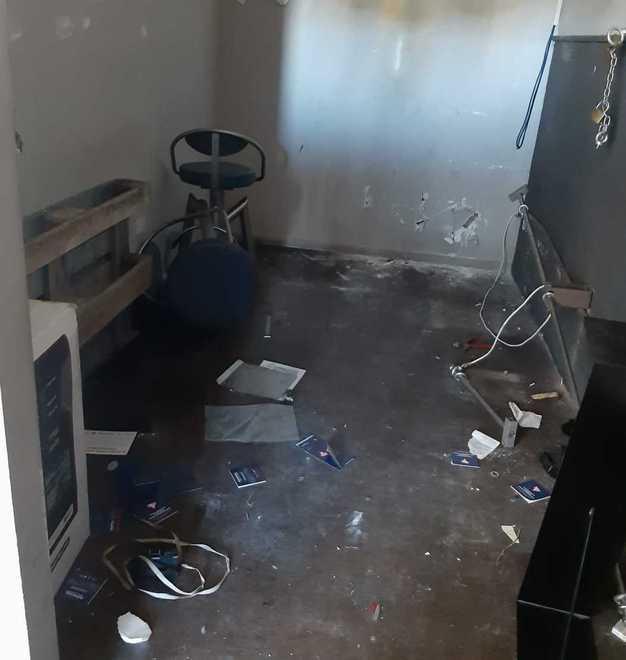 Al bar “Le Piscine” ladro svuota le slot e ruba le bottiglie dei superalcolici 