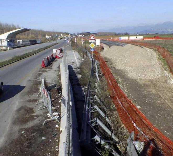 Aurelia, cantiere bloccato dalle linee telefoniche 