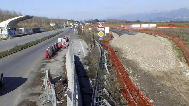 Aurelia, cantiere bloccato dalle linee telefoniche