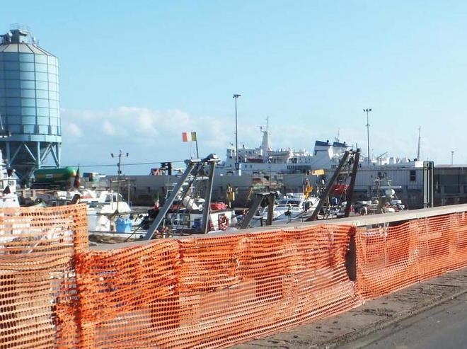 Sulla darsena dei pescherecci lavori per servizi e sicurezza 
