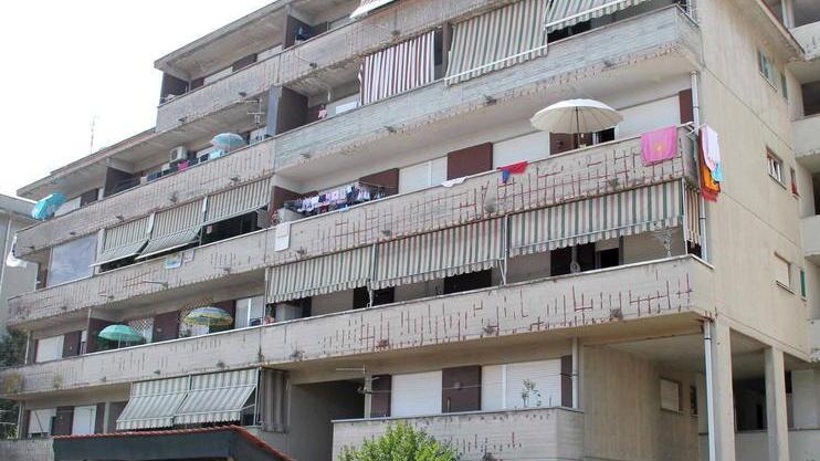 Stanziati due milioni per i lavori urgenti alle case di via Lenci
