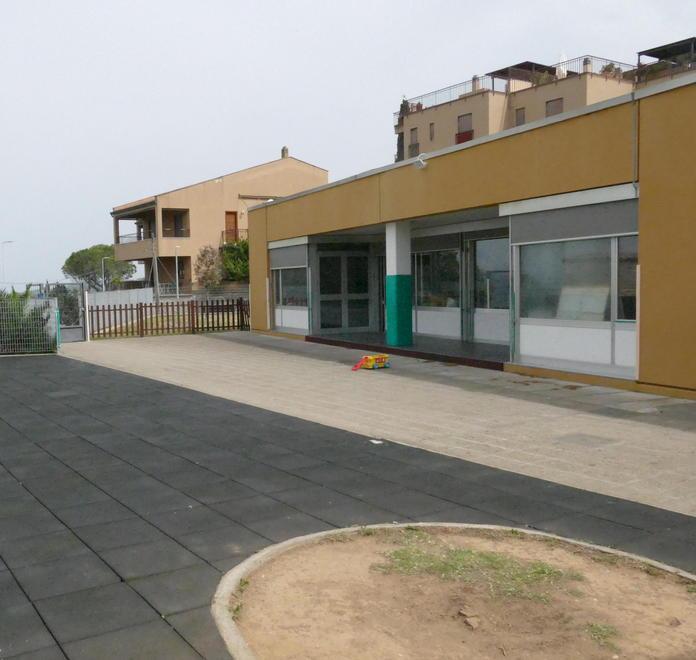 Scuole, via la plastica da mensa Arrivano le stoviglie “green” 