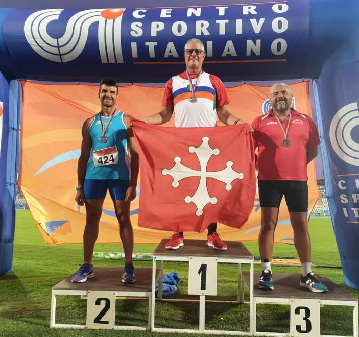 Romeo Cacciatore, doppietta d’oro nel lancio del peso e del disco