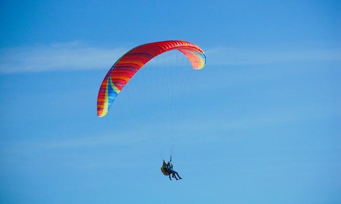 Serramazzoni, 67enne precipita con il parapendio 