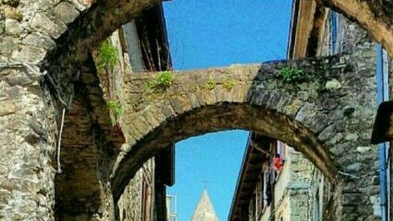 Passeggiata del Gusto tra pievi, borghi e punti degustazione