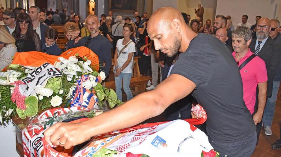 La Baraonda: «Sei stato un compagno sincero per una grande Pistoia»