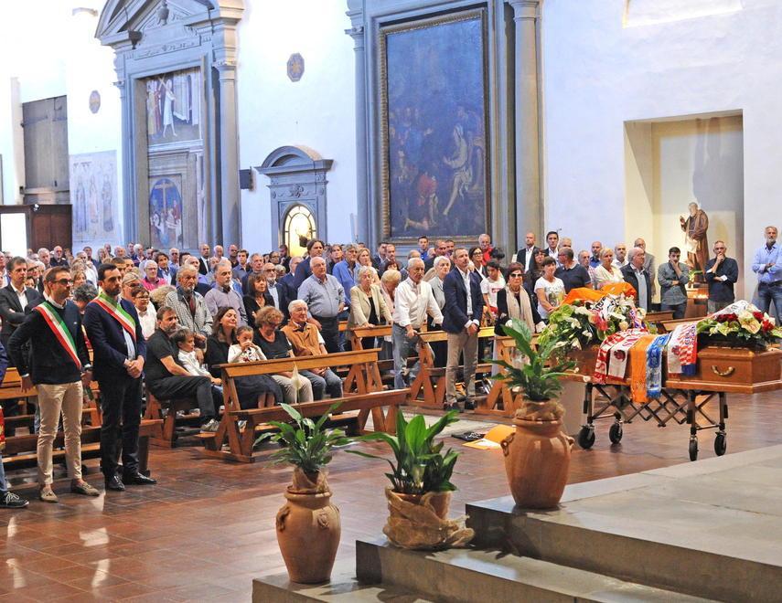 «Fratello, padre, leader Addio, gigante buono» 