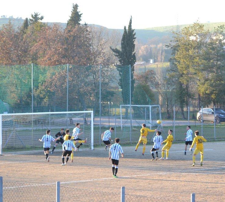 Prato-Massese sfida al vertice Atletico, esordio alla Fossa