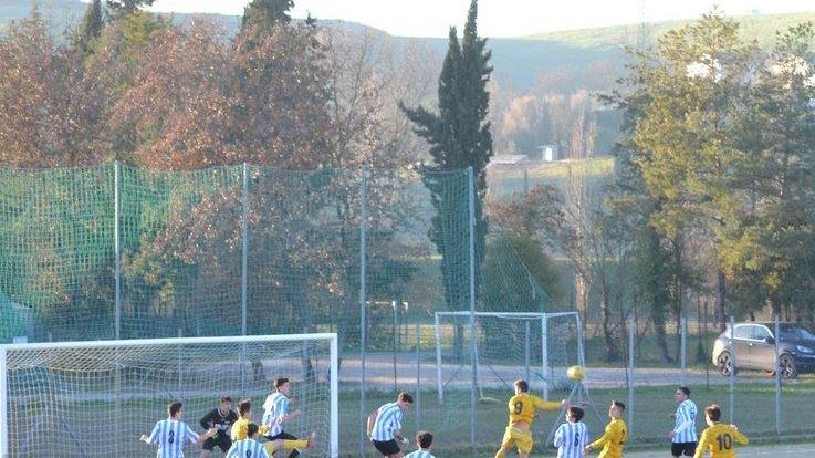 Prato-Massese sfida al vertice Atletico, esordio alla Fossa