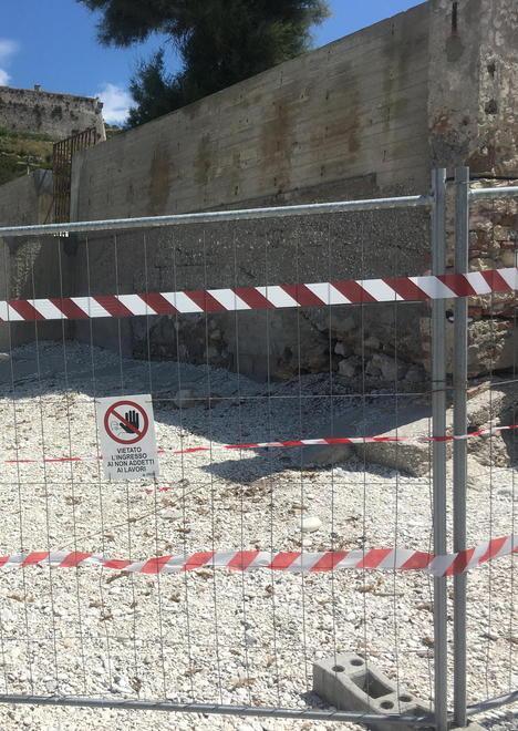  Ghiaie e via della Regina Due muri da sistemare