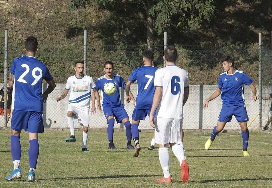 Il Pisa applaude i primi gol segnati da Fabbro e può festeggiare il rientro di Di Quinzio 