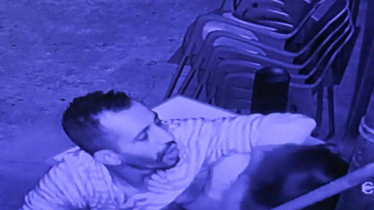 Follia a Cadè, arrestato per tentato omicidio il marocchino che ha aggredito la barista