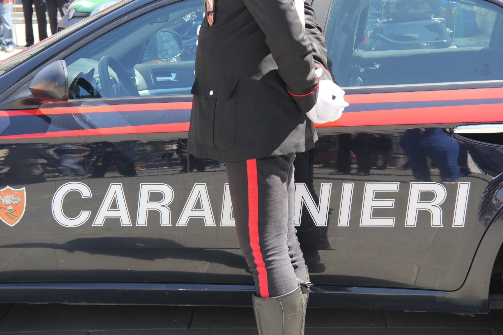 Un'auto dei carabinieri