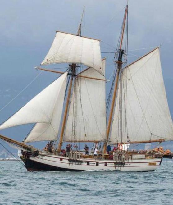 La goletta porta in mare i diversamente abili