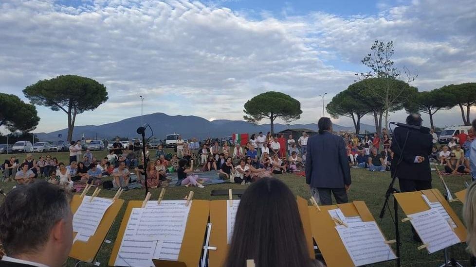 “Tutti dal principe” Visita con musica al tumulo etrusco per aiutare Jo