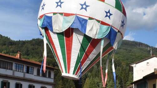 Tutto pronto in piazza per il volo del pallone in onore di S. Celestina