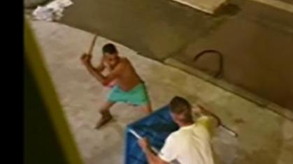 Follia a Cadè, il proprietario del bar teatro dell’aggressione: «Nessuno si è fermato ad aiutarci»